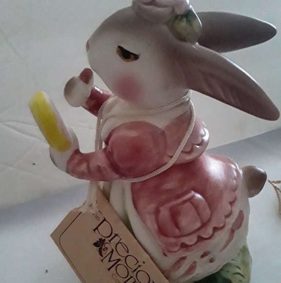 Avon | Accents | Vintage Avon Easter Rabbit Putting Her Lipstick On ...